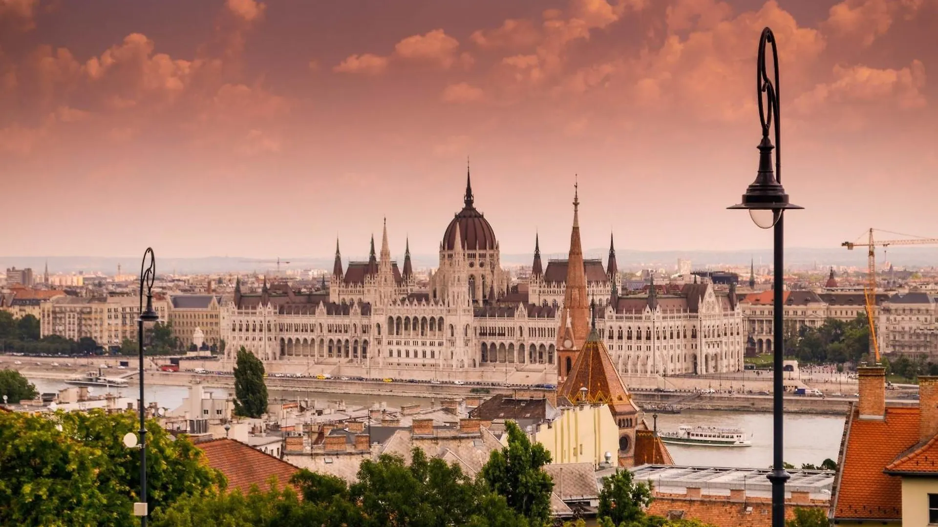 Experience Best City Nightlife Right Next To Szimpla Kert Budapest Apartment